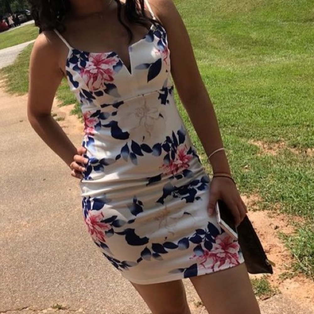 Guess white dress